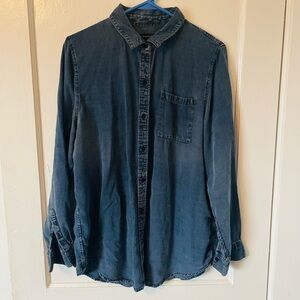 Casual Blue Button-Up Shirt Banana Republic Boyfriend fit